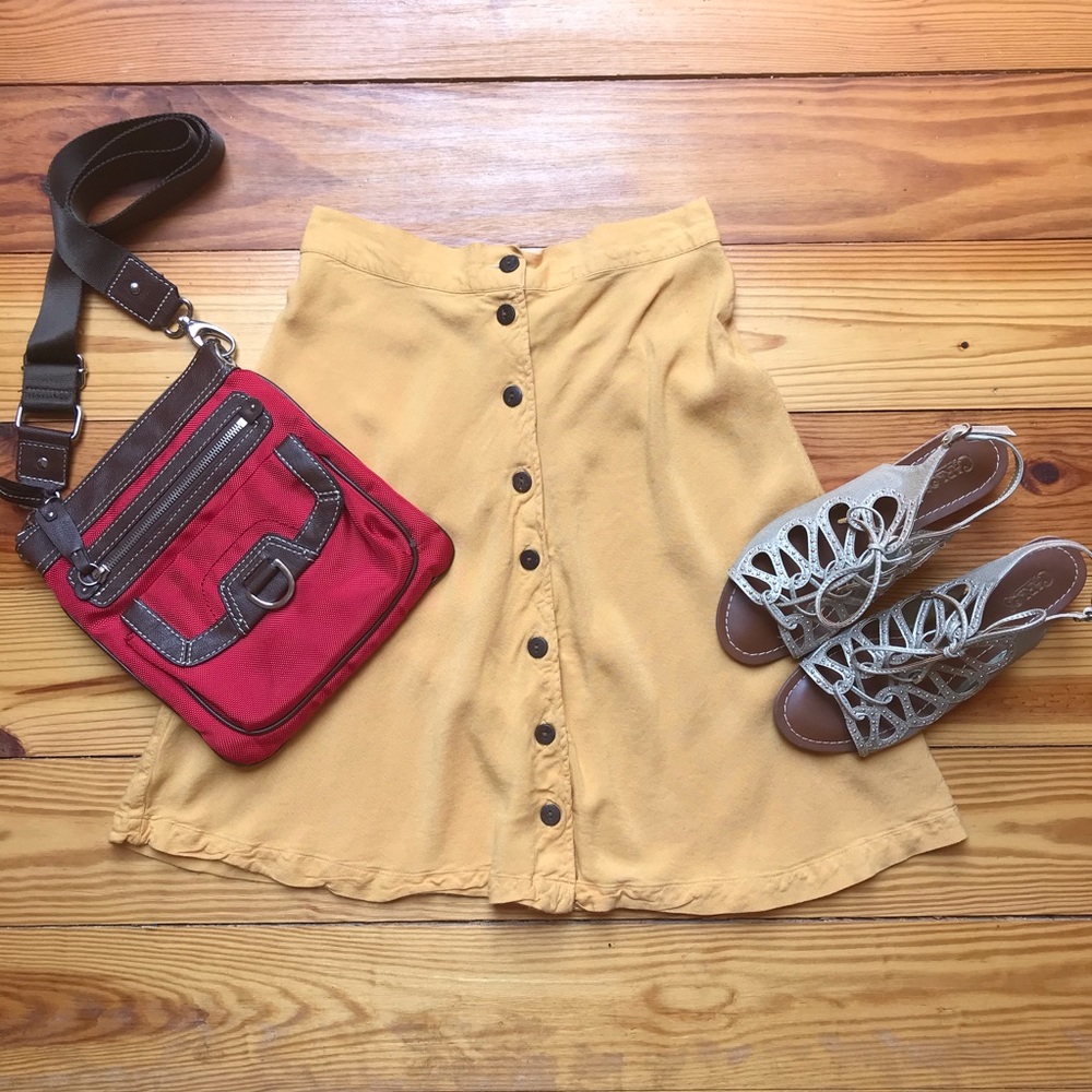 Kimchi Blue Mustard Yellow Skirt, EUC, M
